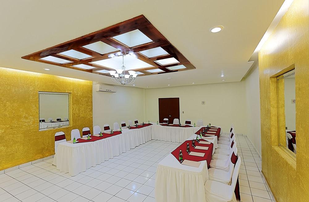 Hotel Olmeca Plaza Urban Express Villahermosa Exterior foto